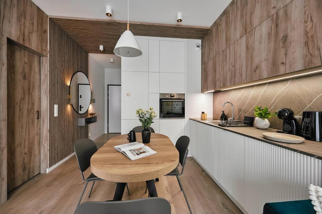 Apartment Golden Dreams Luxury 103 *