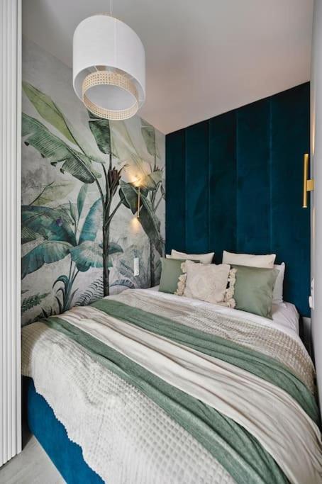 Golden Dreams Luxury 103 Apartment *