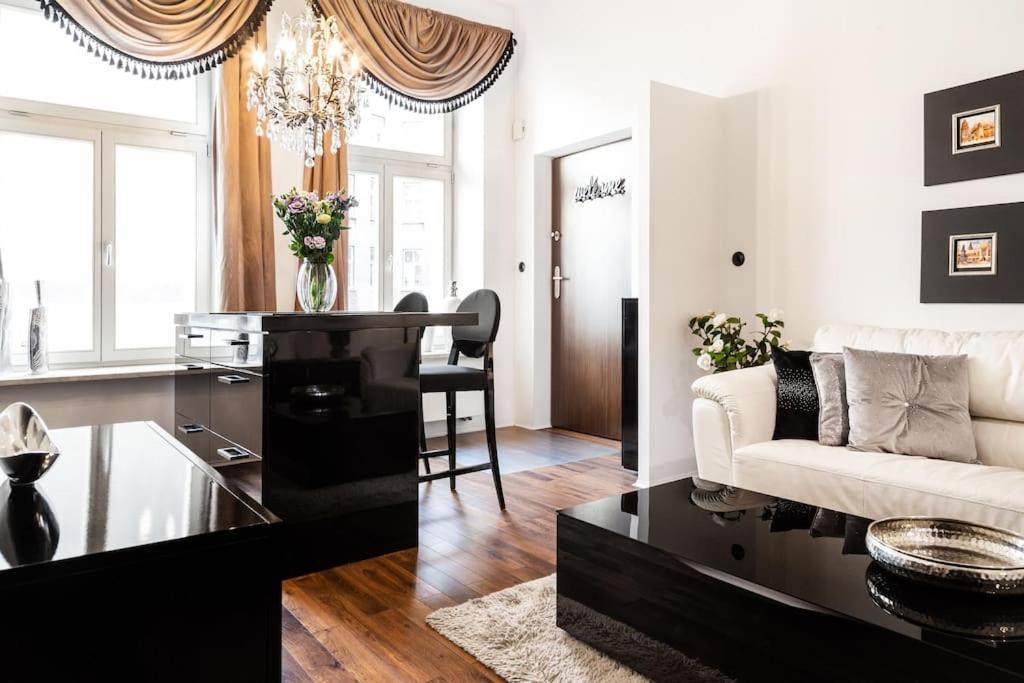 Househost Apartment:lobzowska 22 Apartament
