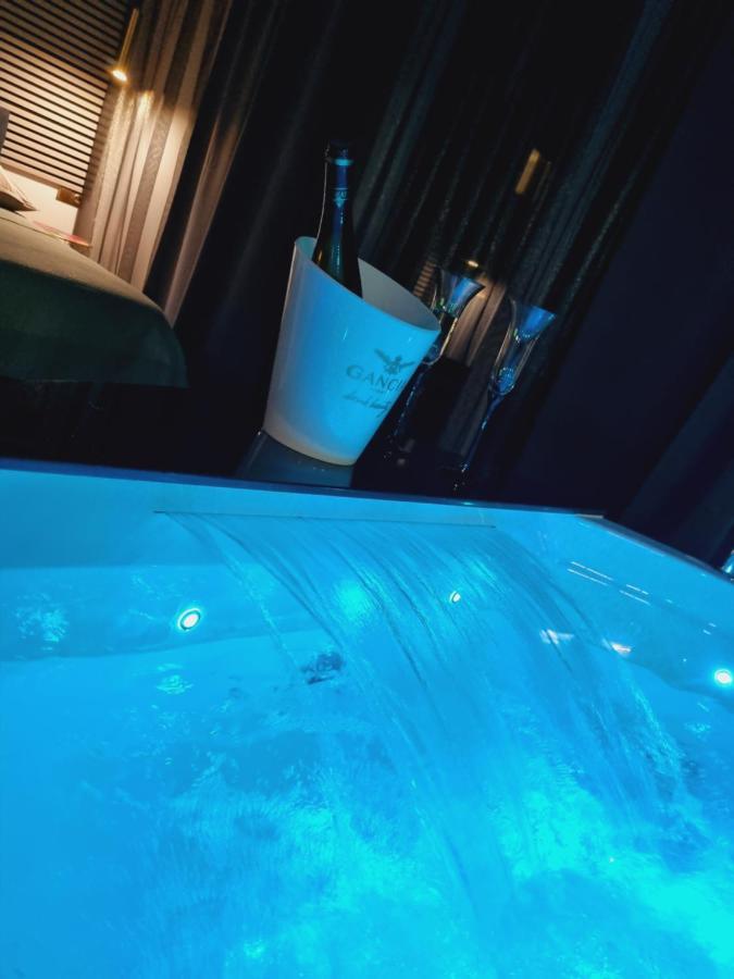 Jacuzzi