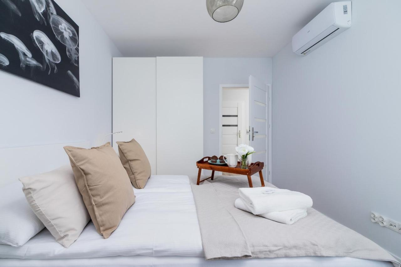 Apartment Cracow Bronowicka With Parking By Renters