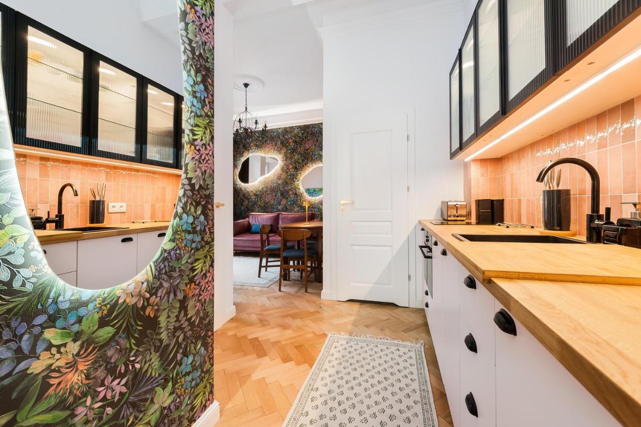 Appartement Flora Design Old Town- Free Parking
