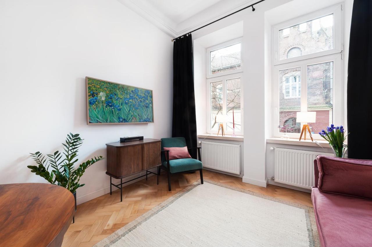 Flora Design Old Town- Free Parking Appartement