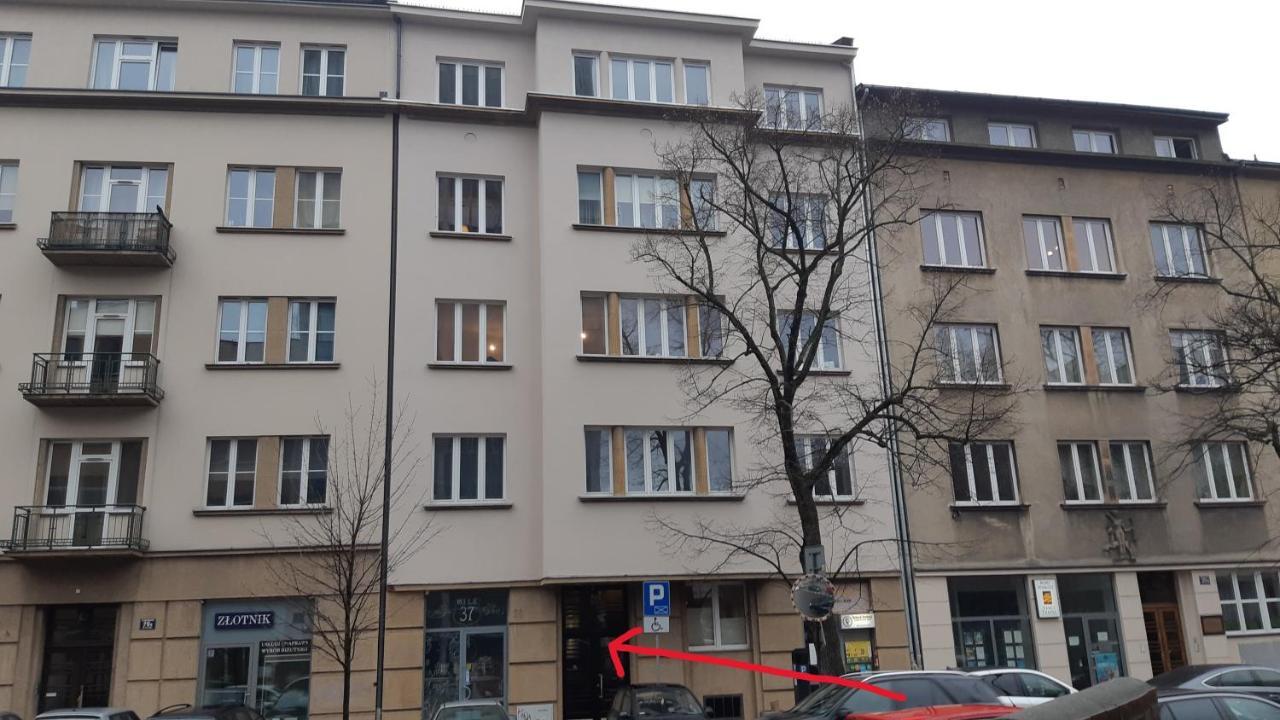 Feelhome With Kitchen Apartment