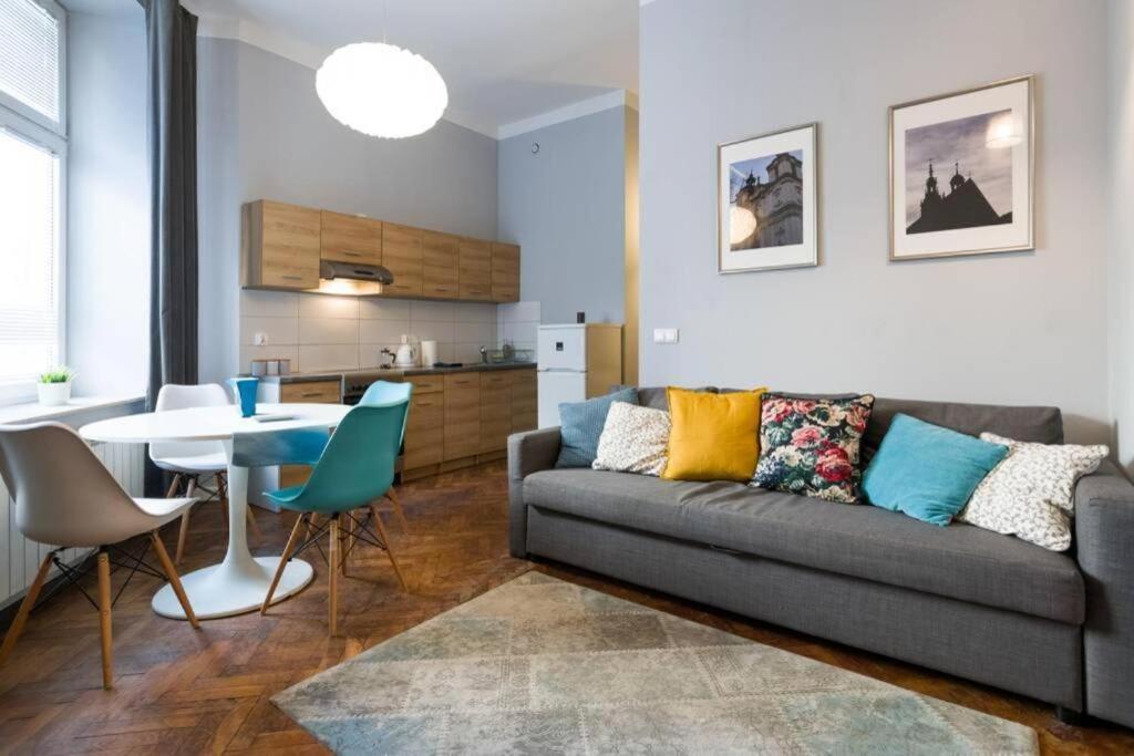 Perfect Place To In City Center 40m2 W4 Appartement