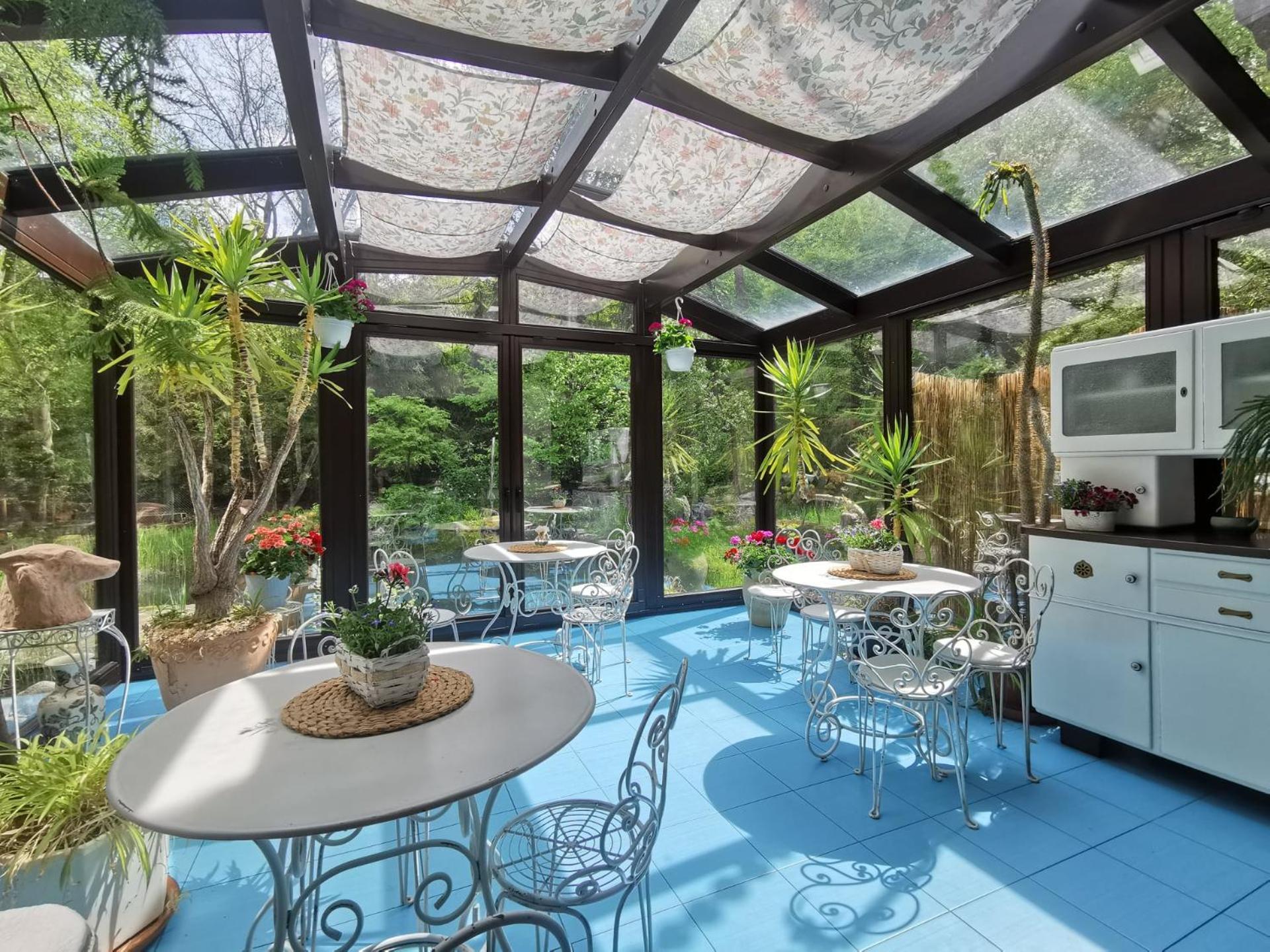 Casa de hóspedes Ekosamotnia 4*