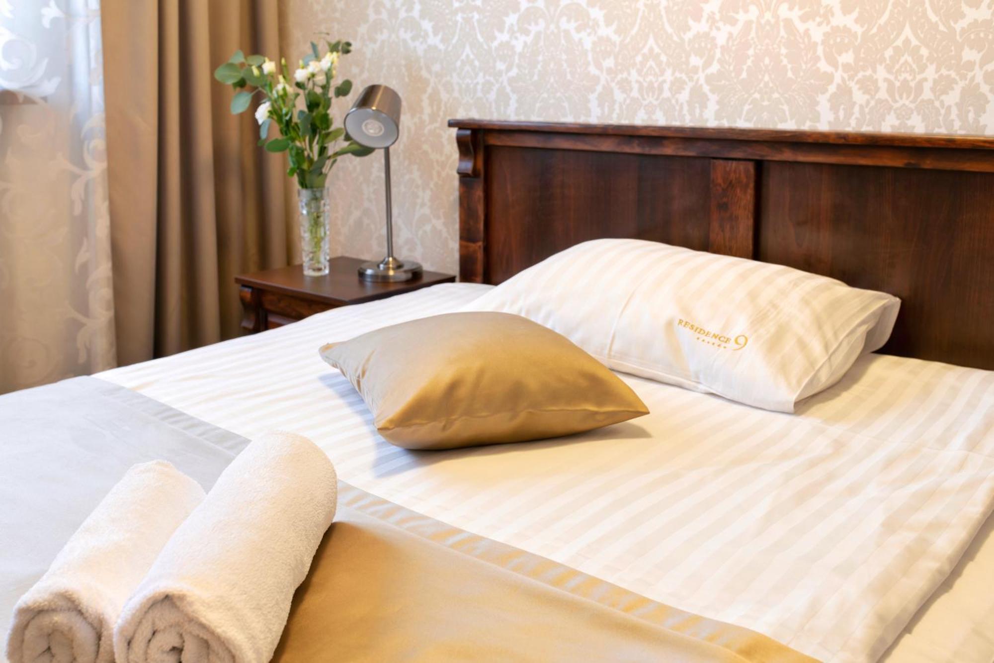 9 Aparthotel