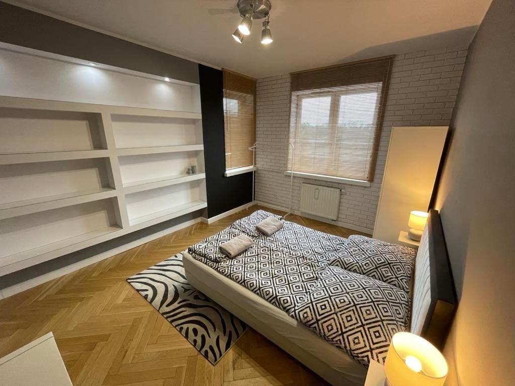 6 Pietro Apartamento
