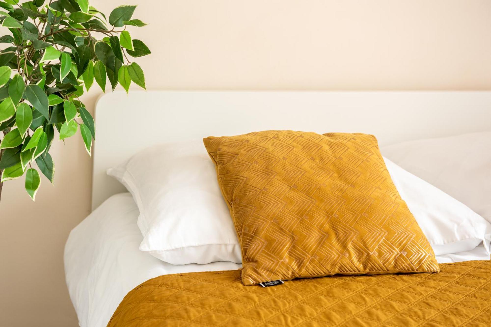 Cozy Modern Astoria Magic Orange Old Town Apartamento *