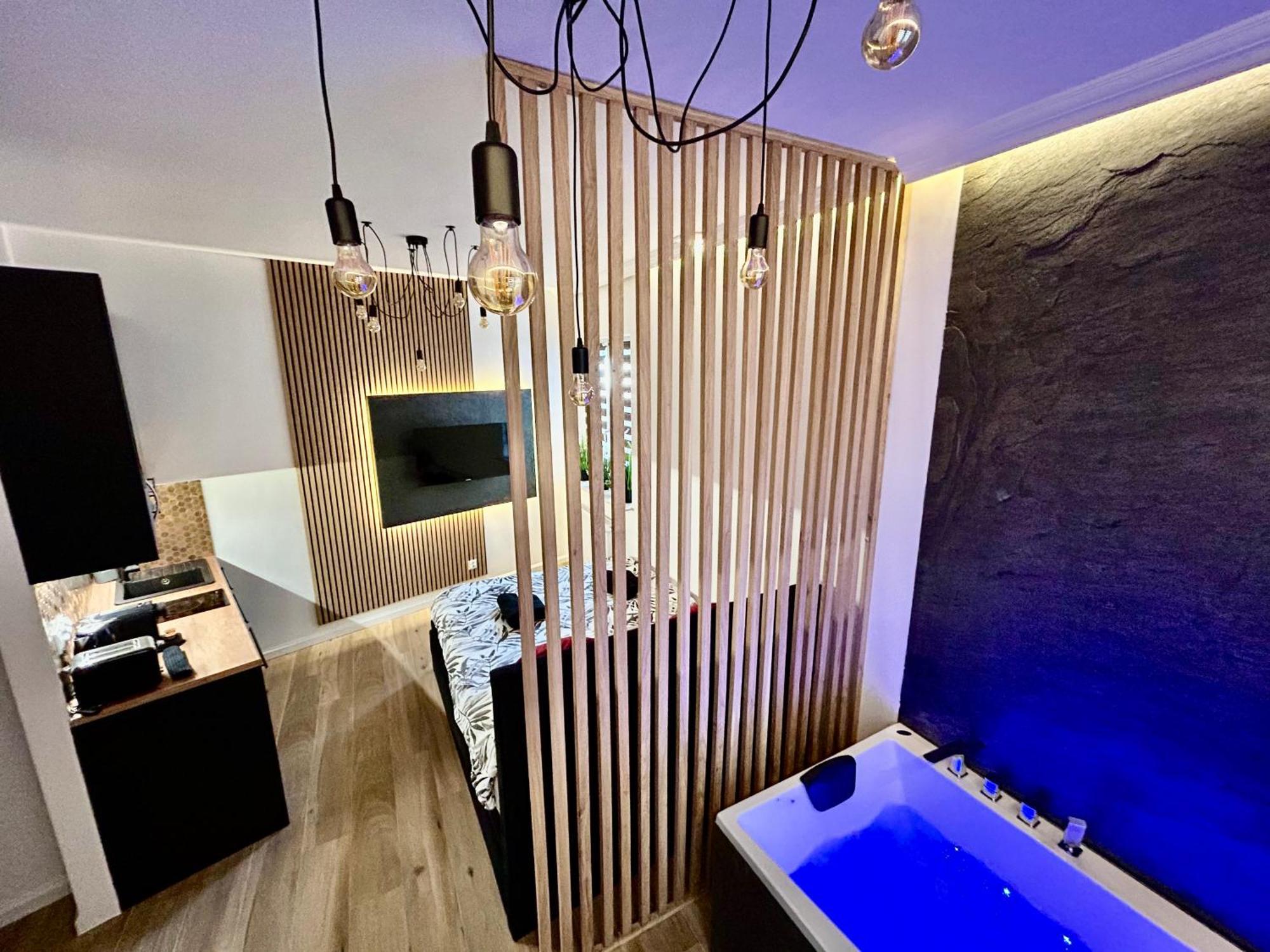 Apartament Ocean Black Jacuzzi Kraków