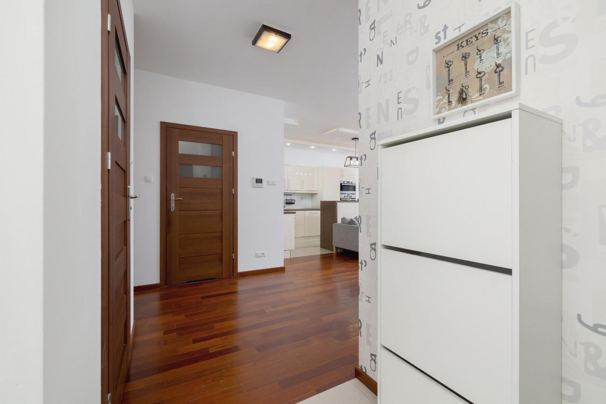 Spacious & Cozy Grzegorzecka By Renters Apartament *