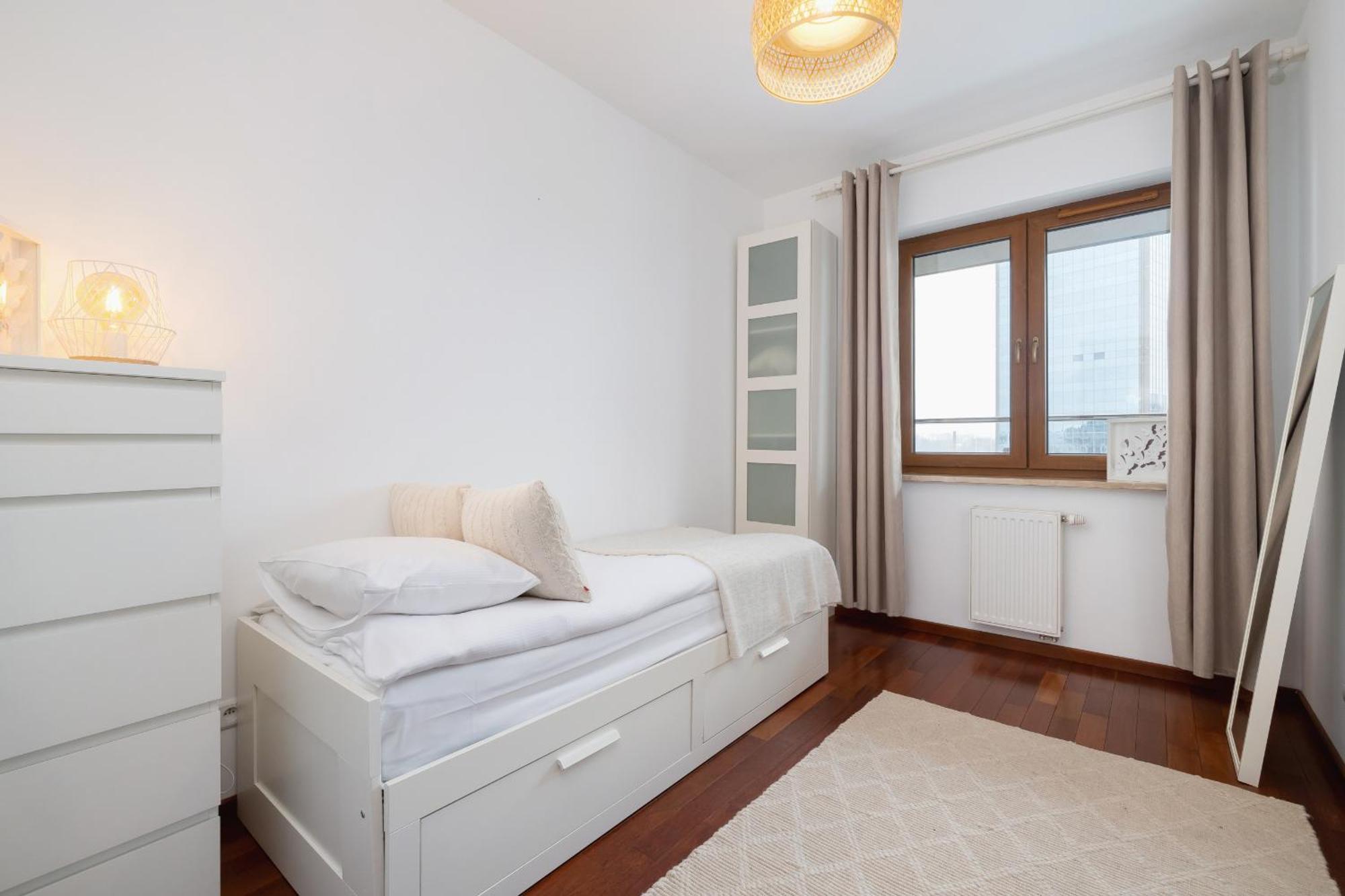 Spacious & Cozy Grzegorzecka By Renters Apartament *