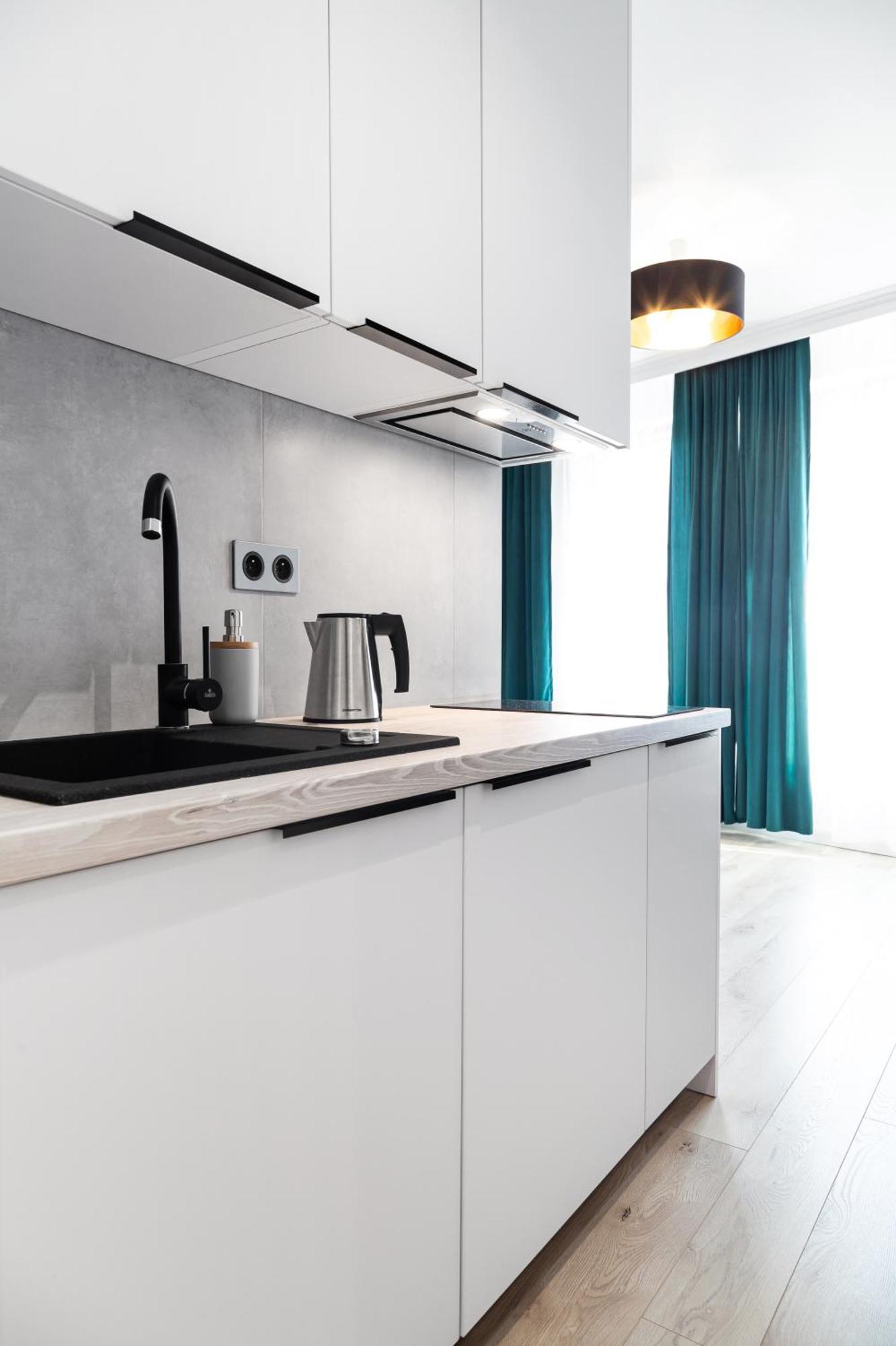 Househost Apartments: Miodowa 42/12b Street *