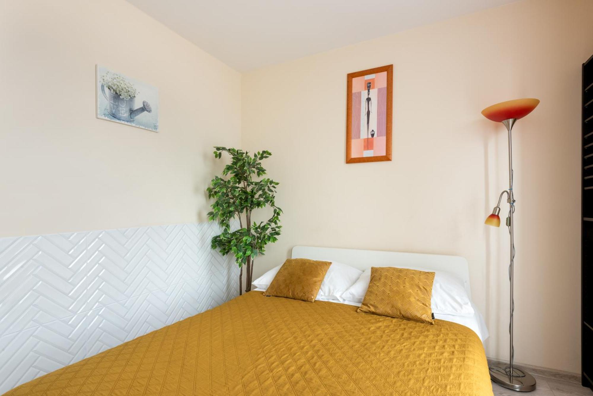 Cozy Modern Astoria Magic Orange Old Town Apartamento Cracóvia
