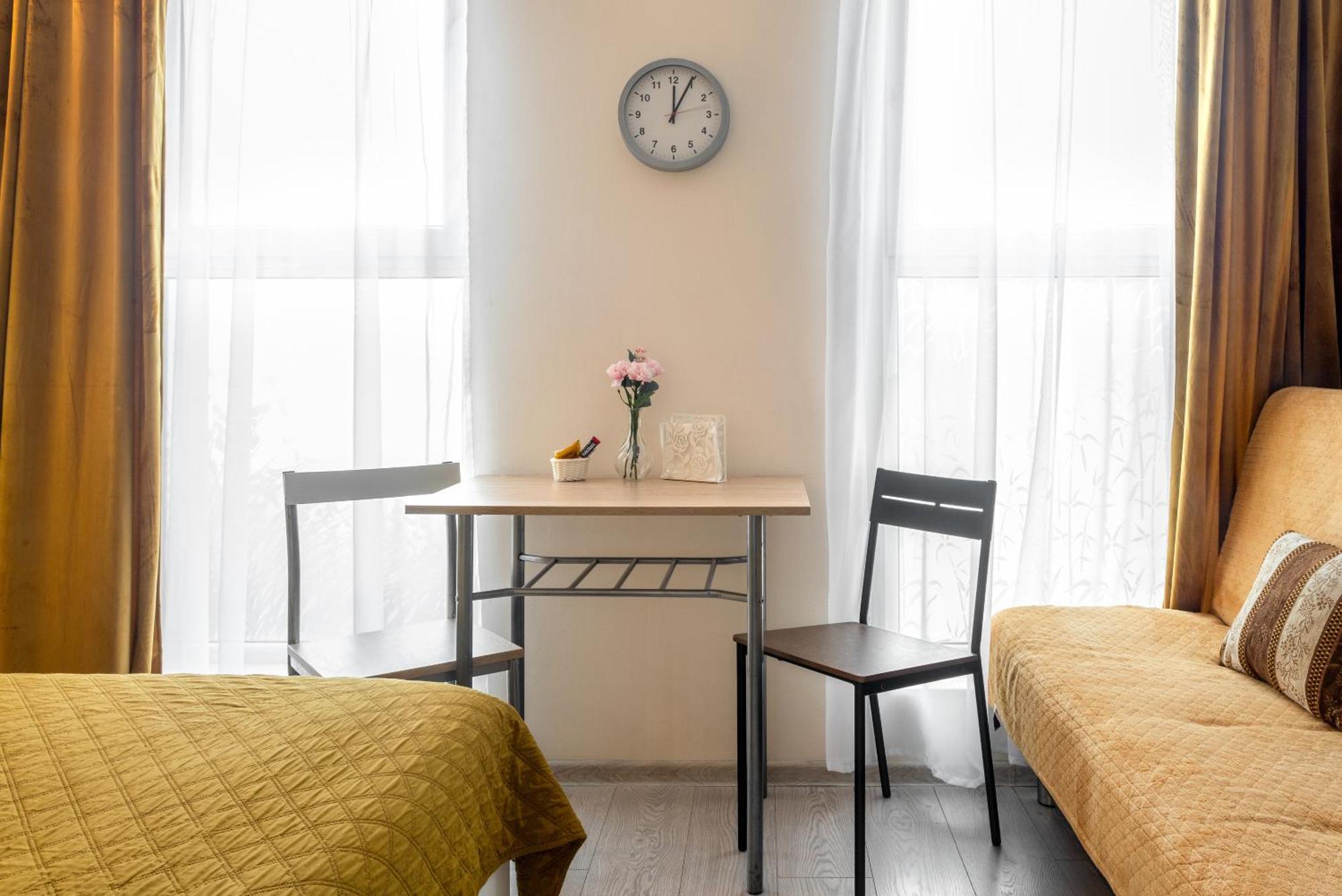 Cozy Modern Astoria Magic Orange Old Town