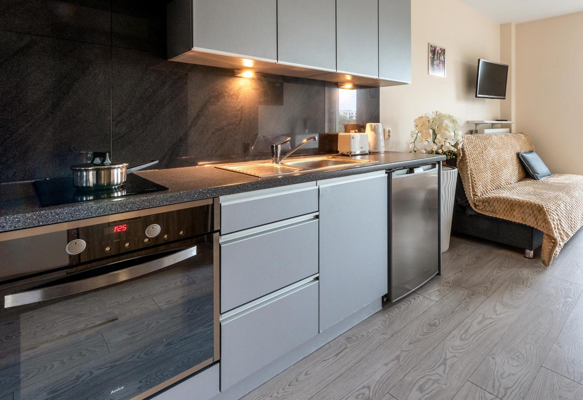 Cozy Modern Astoria Magic Orange Old Town Apartamento *
