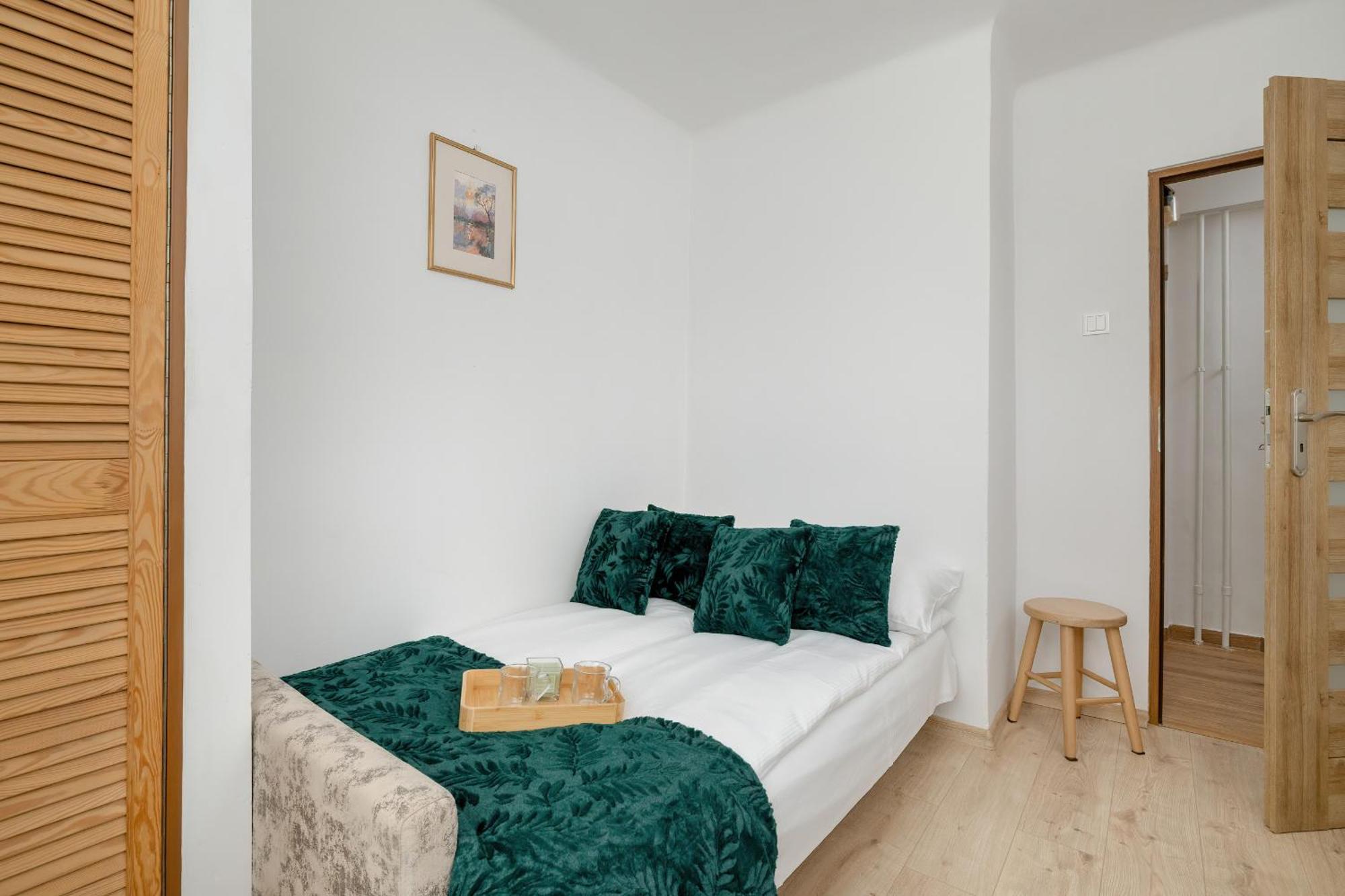 Comfortable With Balcony In By Rent Like * Krakau