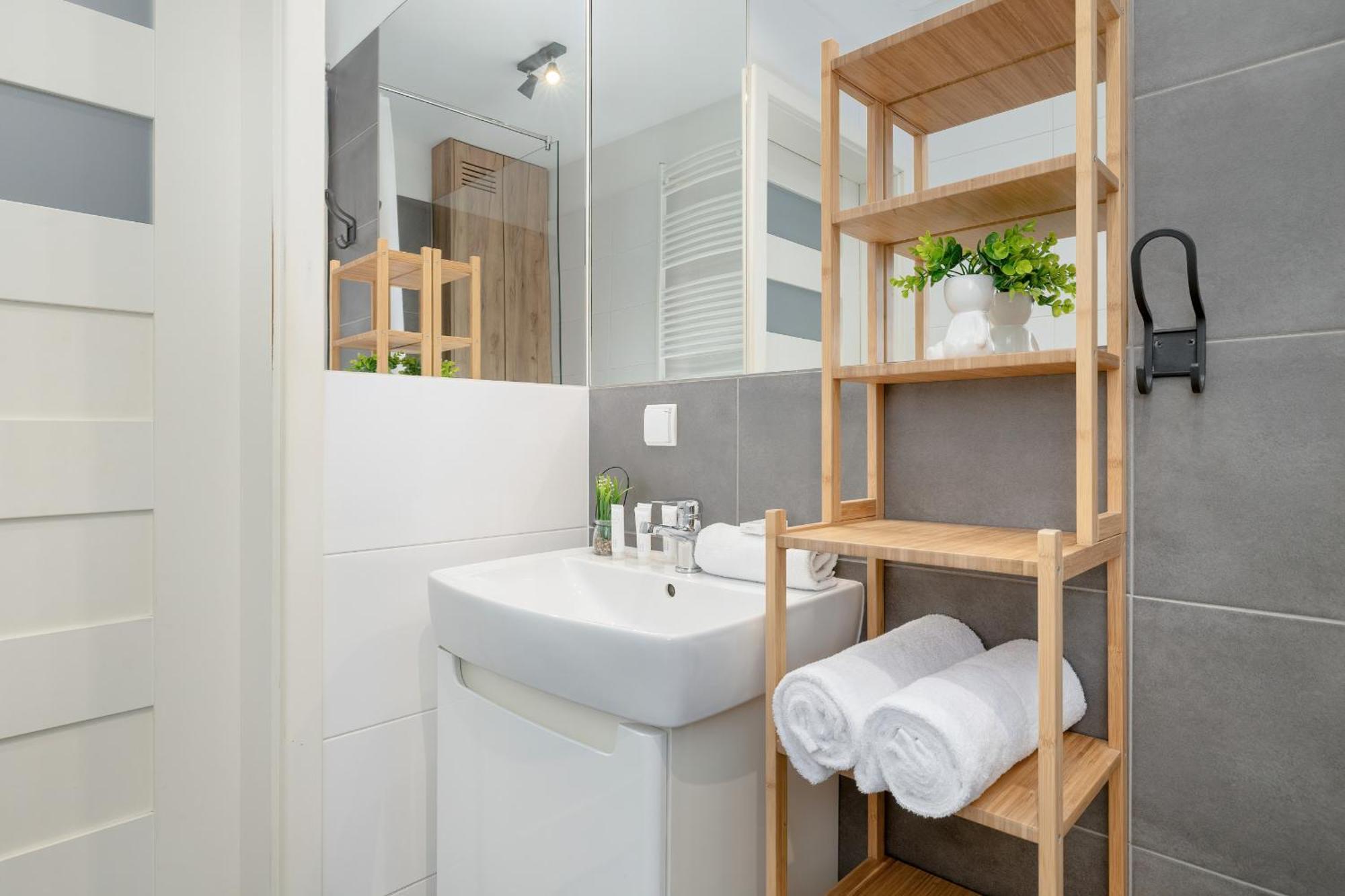 Cosy Arianska For 3 In Cracow Center By Renters *