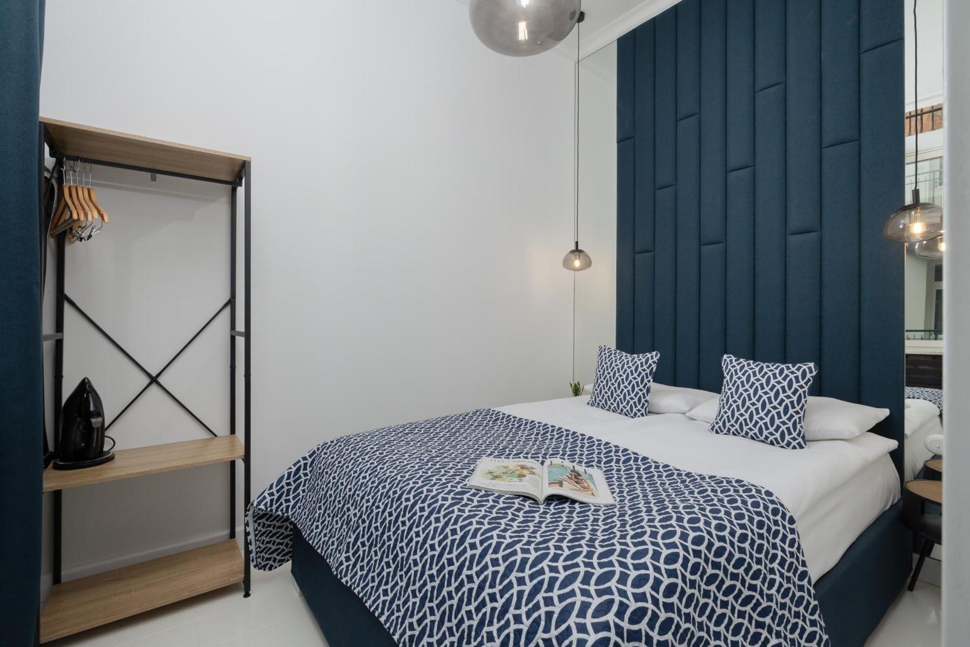 Apartment Dietla One Bedroom With Air Conditioning & Balcony By Renters