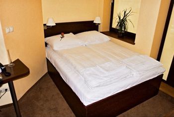 Atlantic Aparthotel 3*