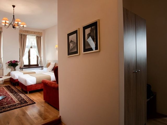 Hotel Santi 4*