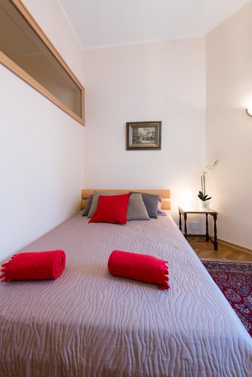 5 Bedroom Family Apartment *