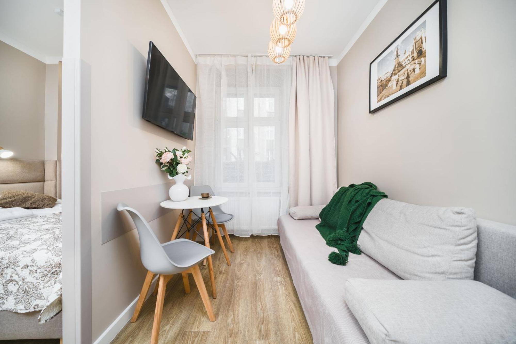 A Dietla Apartment *