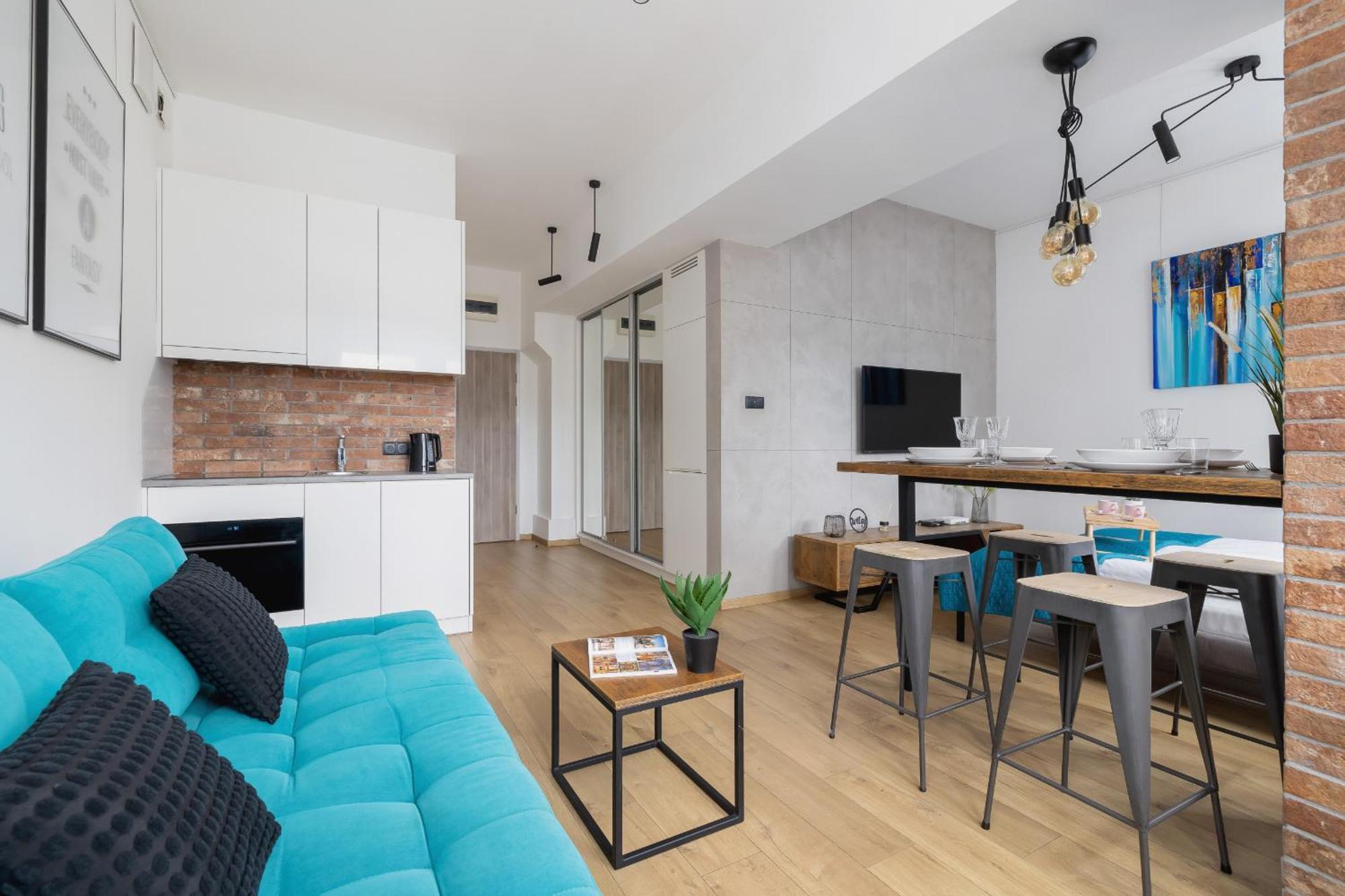 Turquoise Studio With Balcony & Air Conditioning By Renters Apartment Krakow