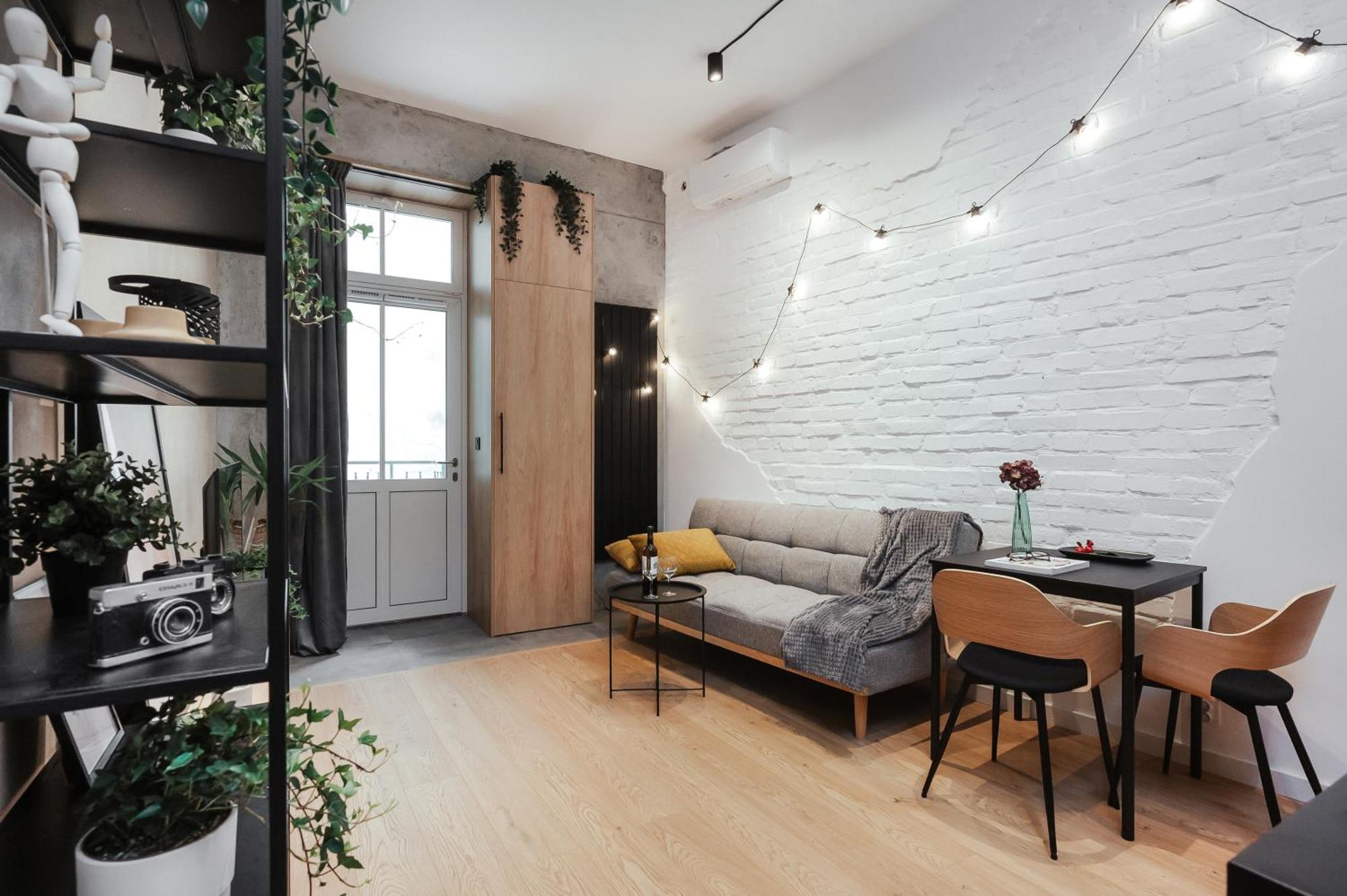 D21 Art Loft Apartment
