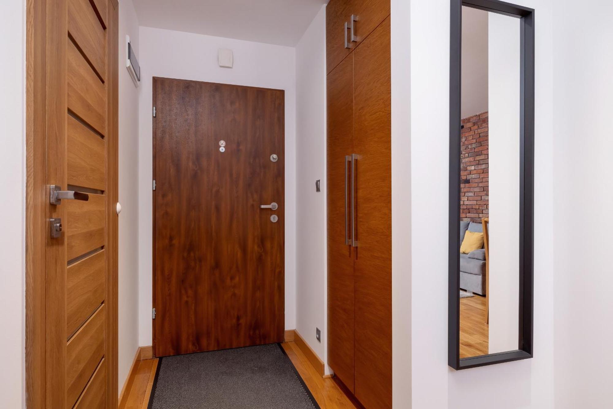 Apartament Industrial Fredry With Parking By Renters