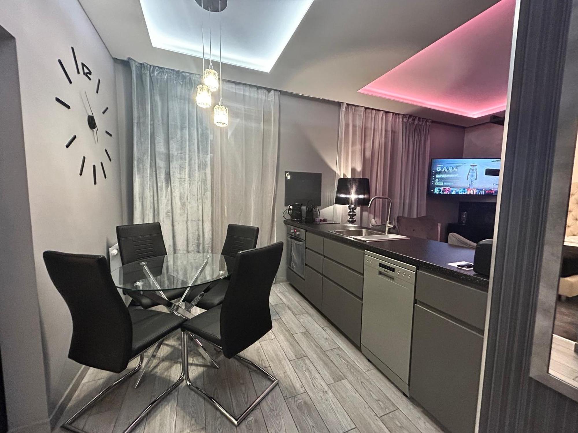 Apartamento Jacuzzi Glass-house Station Cracóvia