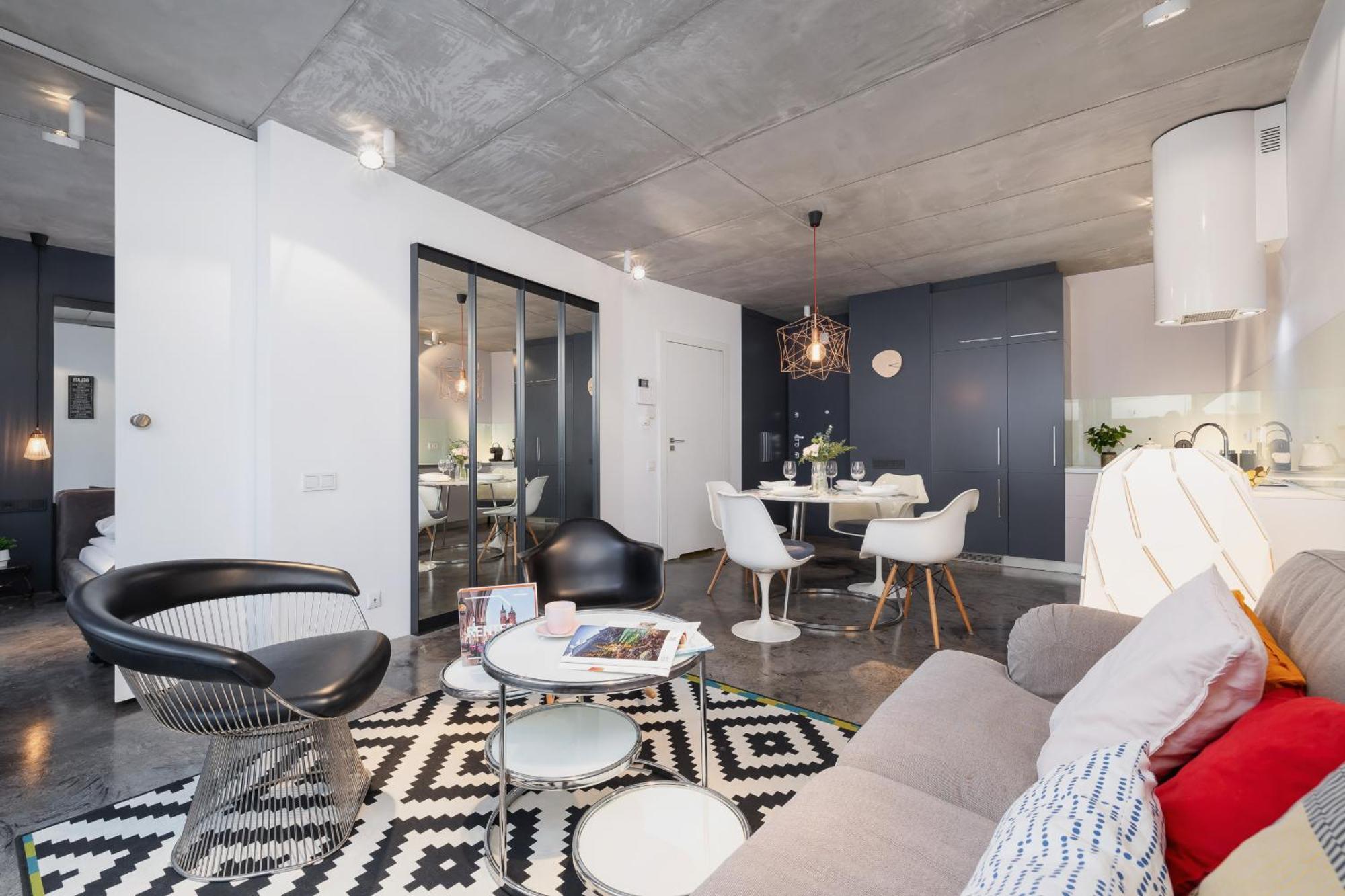 Modern And Elegant With Bathtub In Cracow Center By Renters Krakow