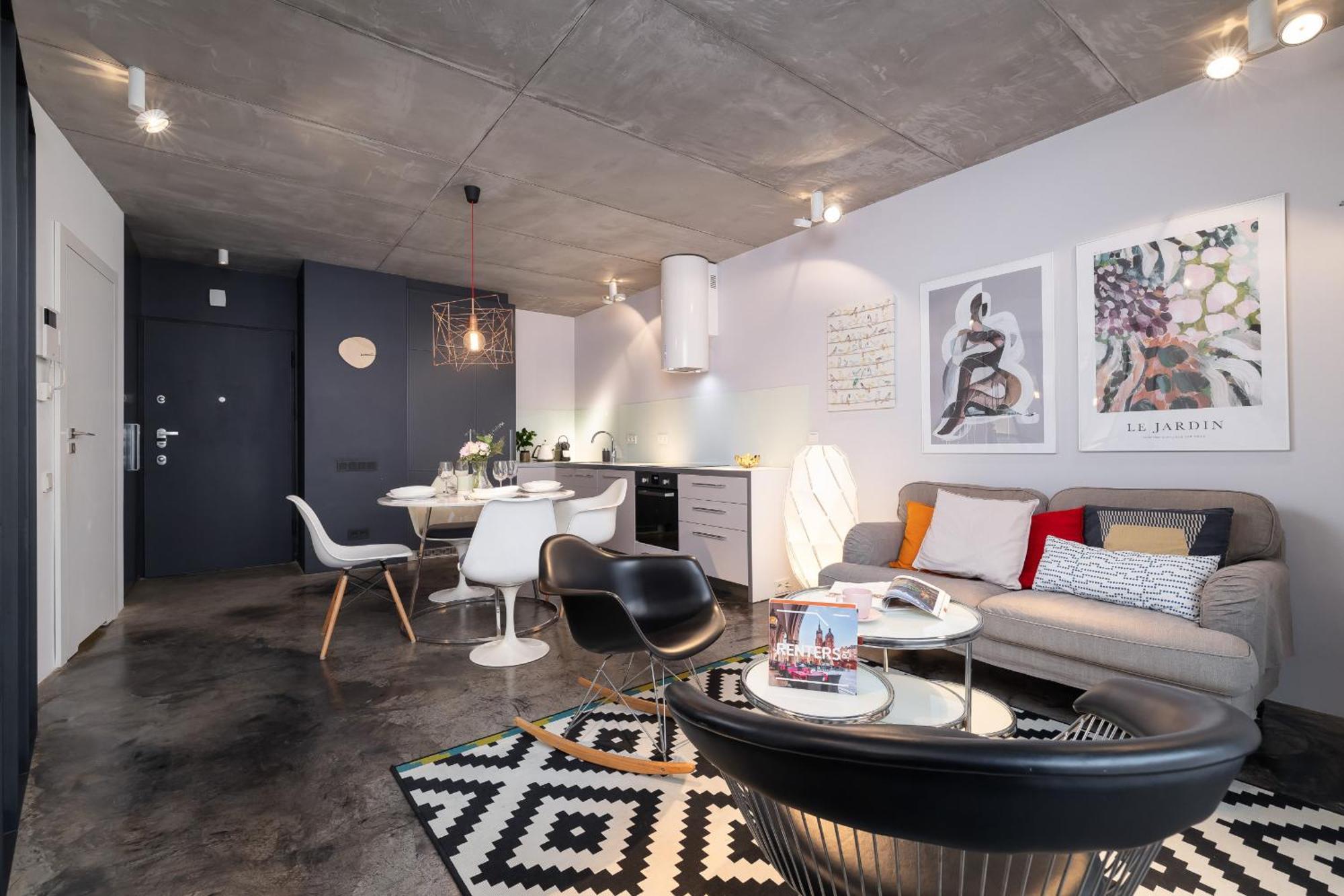 Apartment Modern And Elegant With Bathtub In Cracow Center By Renters