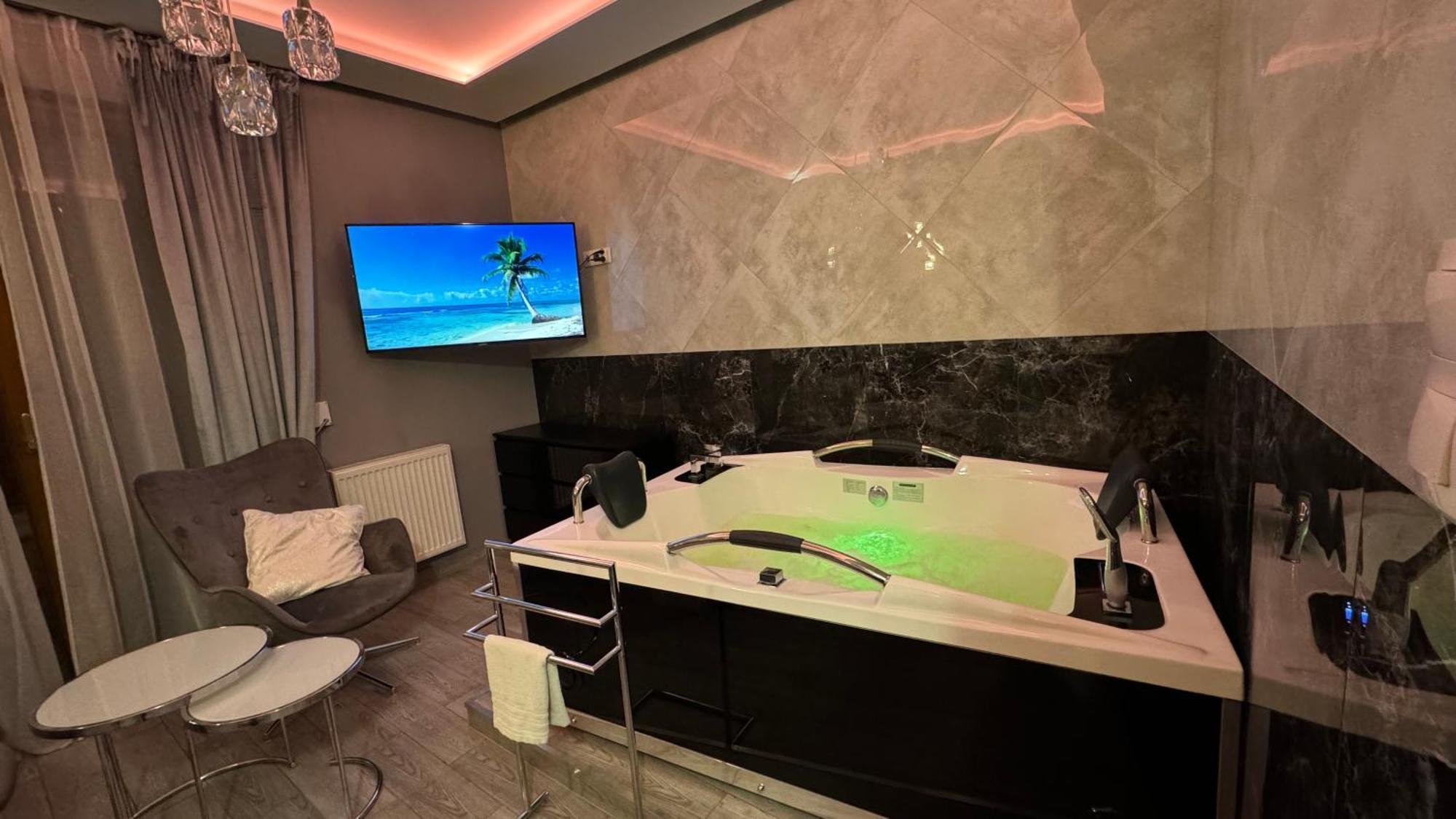 Apartamento Jacuzzi Glass-house Station