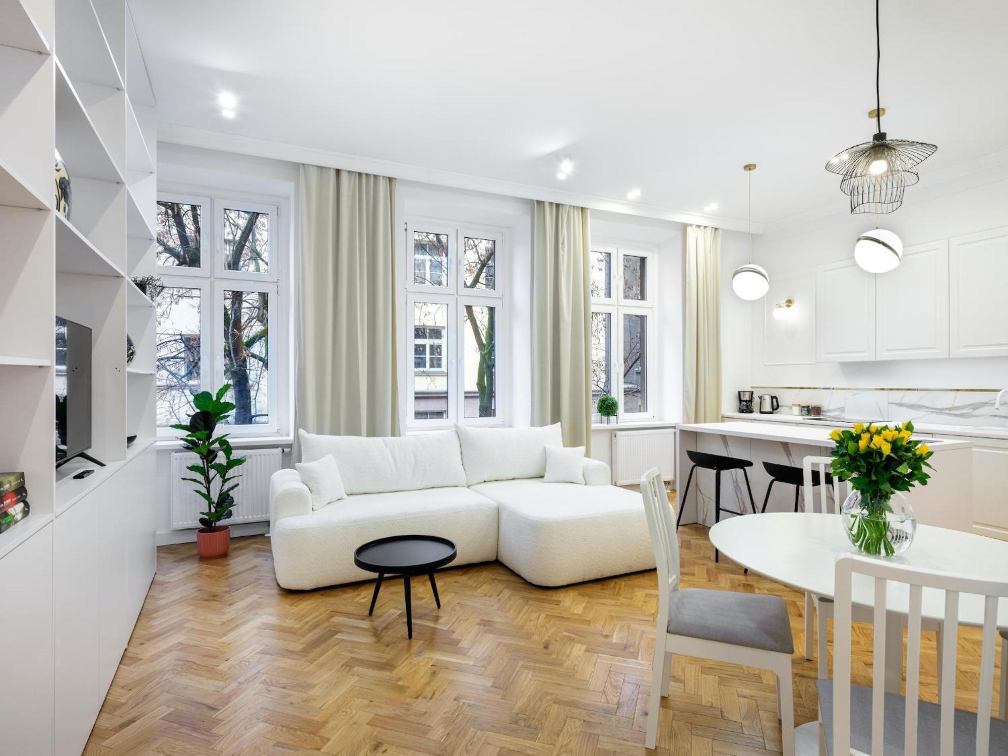 Tyzenhauz Krowoderska Street Apartment Krakow