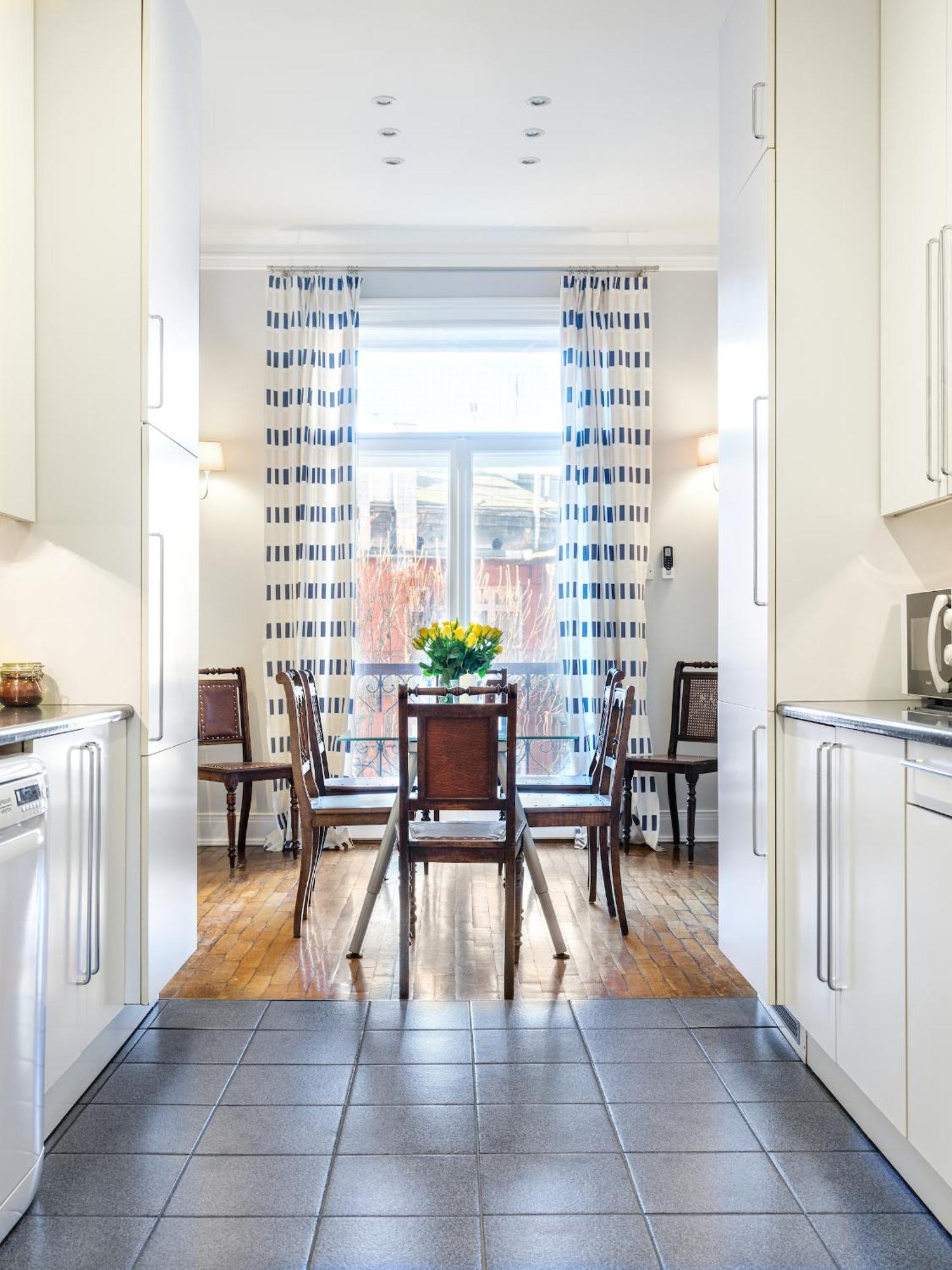 Tyzenhauz Podwale Street Apartment Krakow
