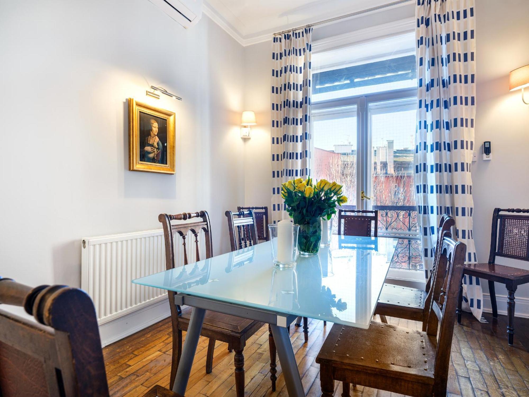 Apartamento Tyzenhauz Podwale Street Cracóvia