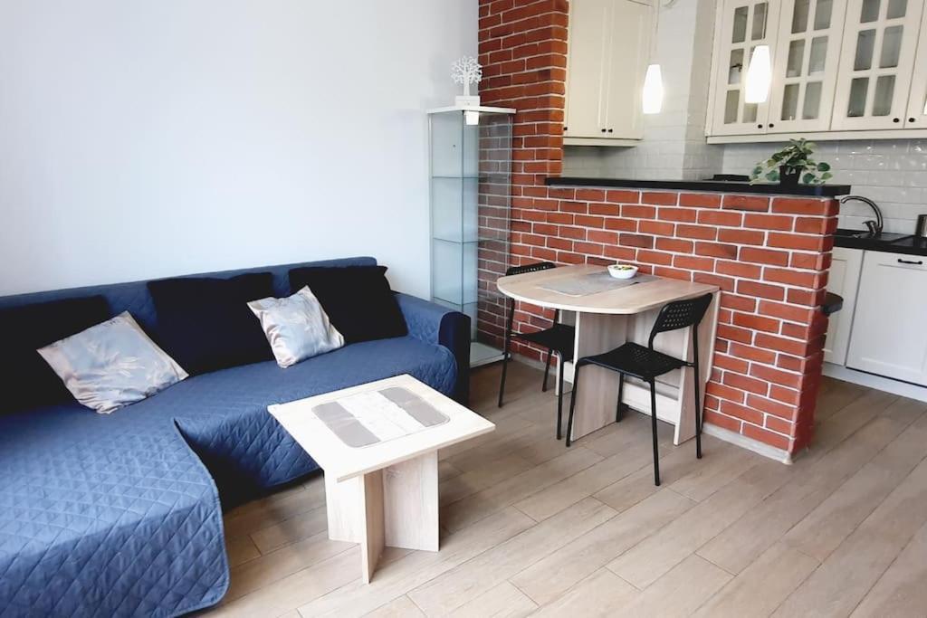 Z Podziemnym Parkingiem Ulica Wroclawska Apartment