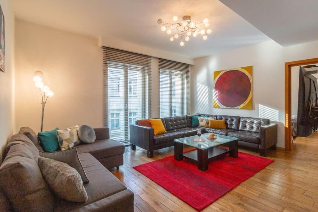 Apartment Haven, 2-bedroom W/underground Parking!