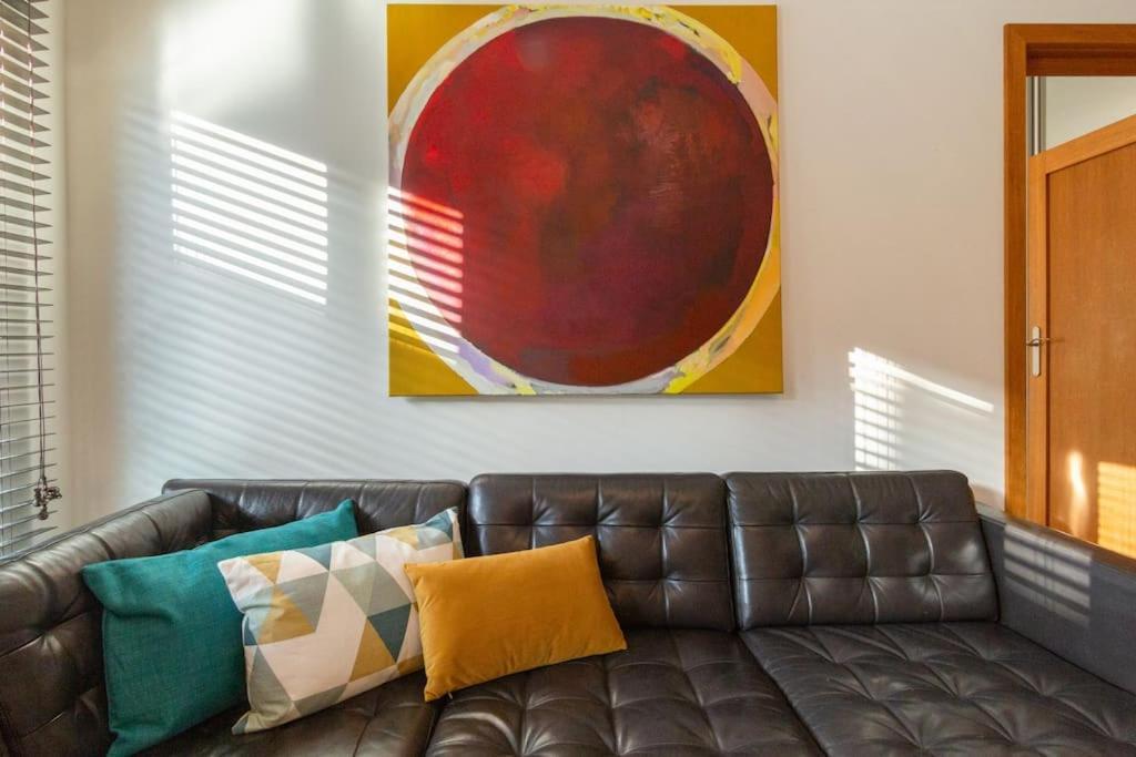 Haven, 2-bedroom W/underground Parking! Apartment
