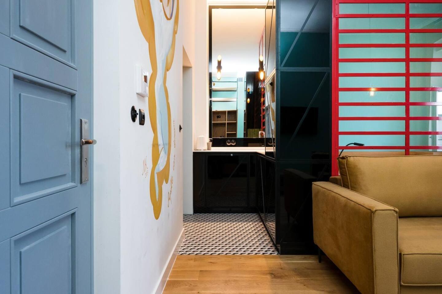 Apartamento Goldfinger 3-bed Unique In The Heart Of Podgorze *