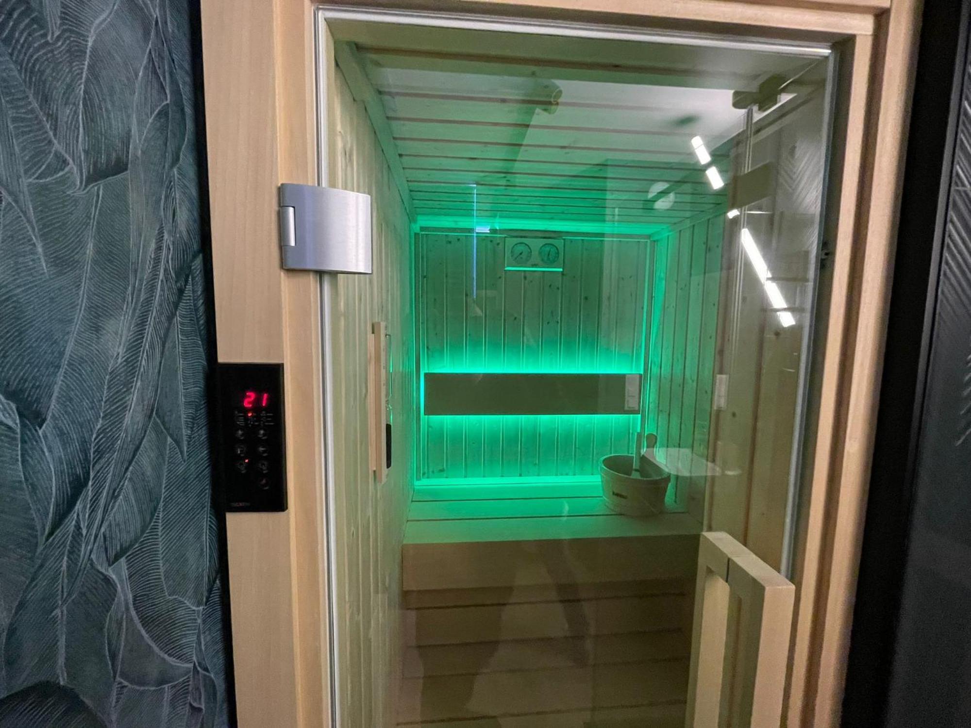 New Comfortable With Balcony And Sauna On Klimieckiego Street Apartment Krakow