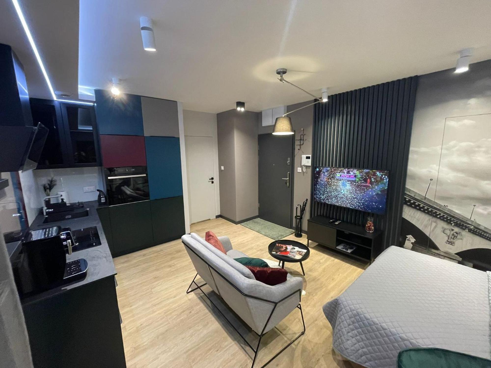 New Comfortable With Balcony And Sauna On Klimieckiego Street
