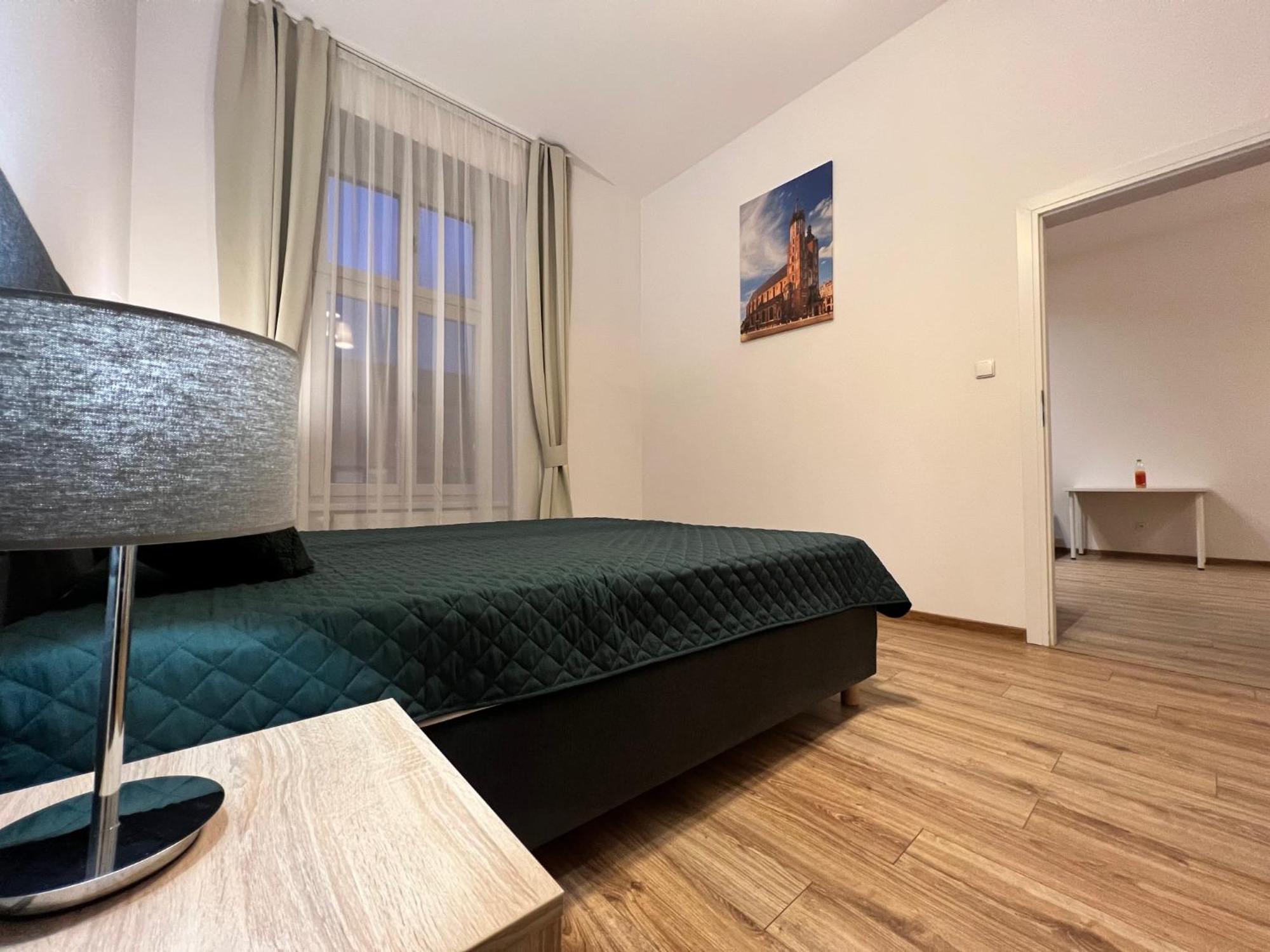 P&j Lubicz Apartment *