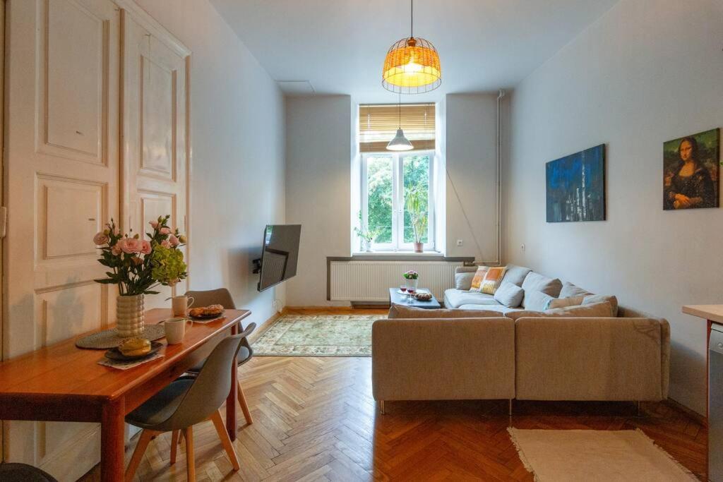 Comfort&central 2-bedroom Apt. * Kraków