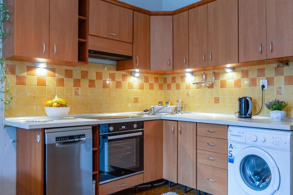 Comfort&central 2-bedroom Apt. Apartament