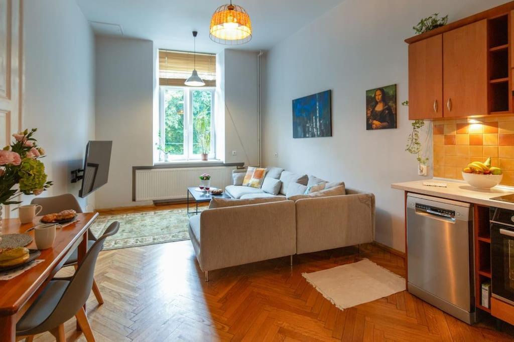 Apartament Comfort&central 2-bedroom Apt. Kraków