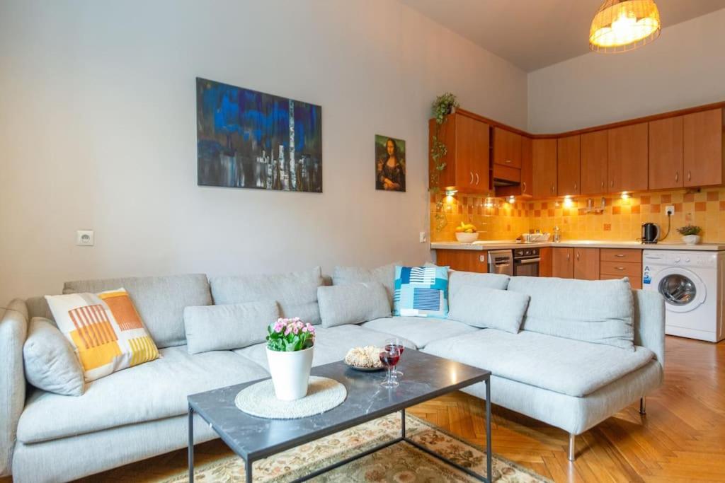 Apartament Comfort&central 2-bedroom Apt. *