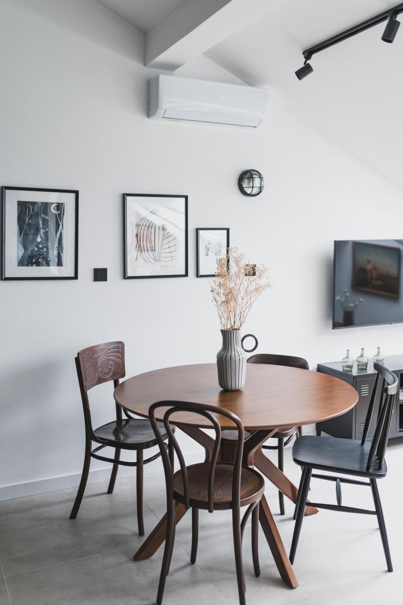 Vitrum Apartment *