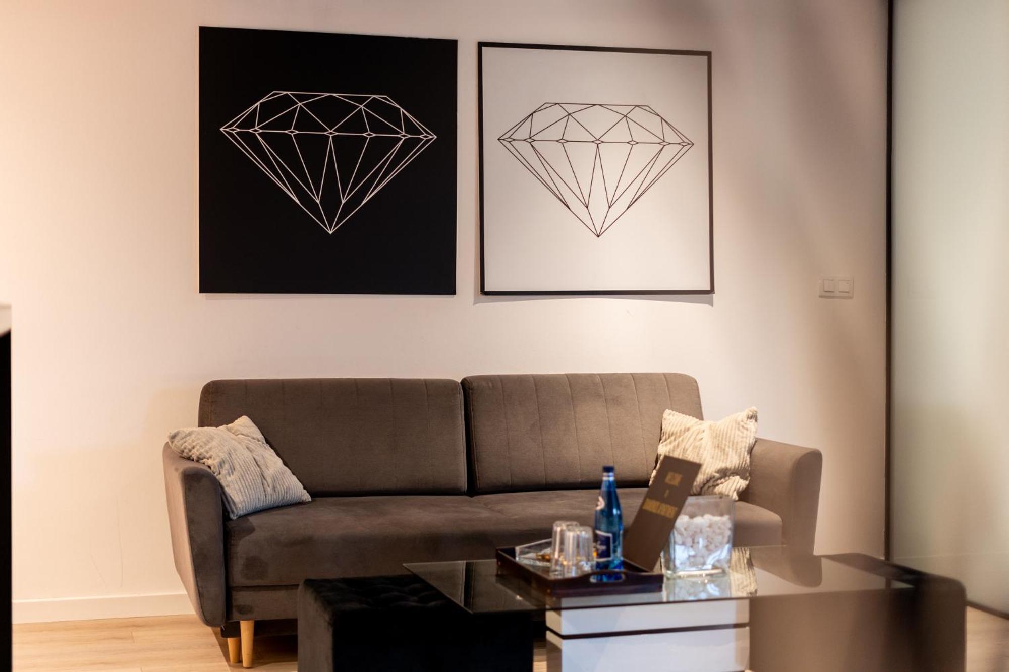 Apartament Diamonds *